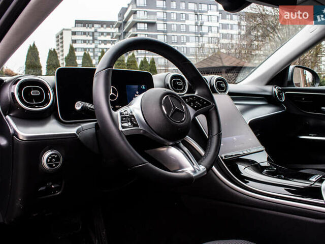 Сірий Мерседес Ц-Клас, об'ємом двигуна 1.99 л та пробігом 7 тис. км за 47600 $, фото 49 на Automoto.ua