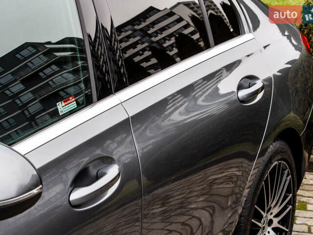 Сірий Мерседес Ц-Клас, об'ємом двигуна 1.99 л та пробігом 7 тис. км за 47600 $, фото 14 на Automoto.ua