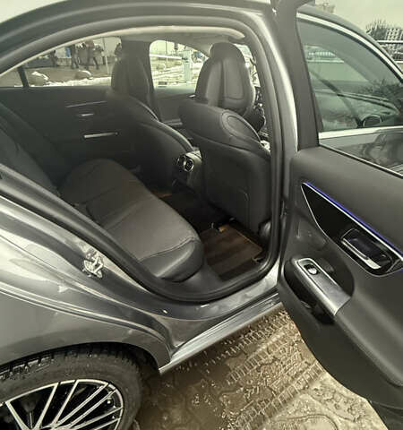 Серый Мерседес Ц-Класс, объемом двигателя 1.99 л и пробегом 7 тыс. км за 48900 $, фото 9 на Automoto.ua