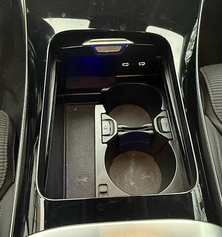 Серый Мерседес Ц-Класс, объемом двигателя 1.99 л и пробегом 7 тыс. км за 48900 $, фото 18 на Automoto.ua