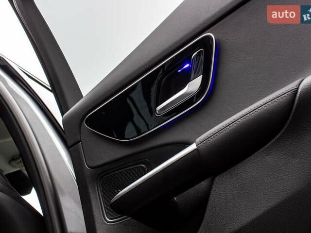 Сірий Мерседес Ц-Клас, об'ємом двигуна 1.99 л та пробігом 7 тис. км за 47600 $, фото 37 на Automoto.ua