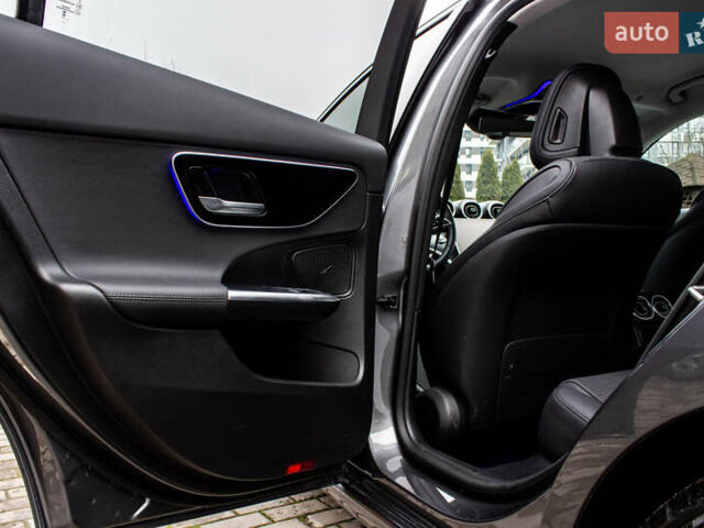 Сірий Мерседес Ц-Клас, об'ємом двигуна 1.99 л та пробігом 7 тис. км за 47600 $, фото 32 на Automoto.ua