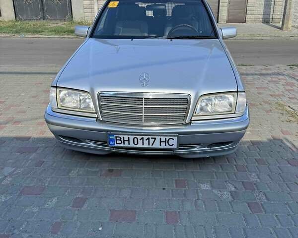 Серый Мерседес Ц-Класс, объемом двигателя 0 л и пробегом 340 тыс. км за 4300 $, фото 3 на Automoto.ua