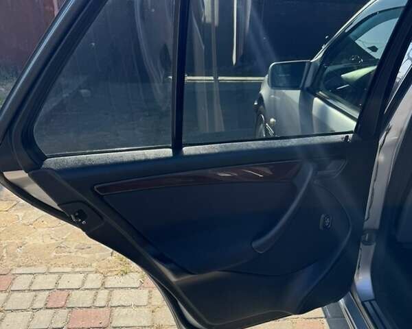 Серый Мерседес Ц-Класс, объемом двигателя 0 л и пробегом 340 тыс. км за 4300 $, фото 6 на Automoto.ua