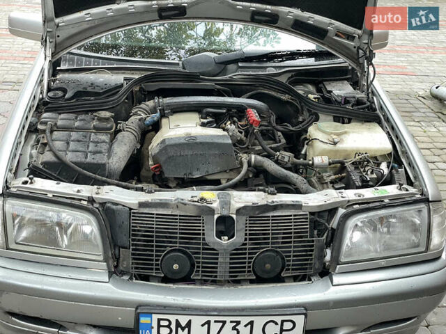 Серый Мерседес Ц-Класс, объемом двигателя 1.8 л и пробегом 355 тыс. км за 2750 $, фото 10 на Automoto.ua