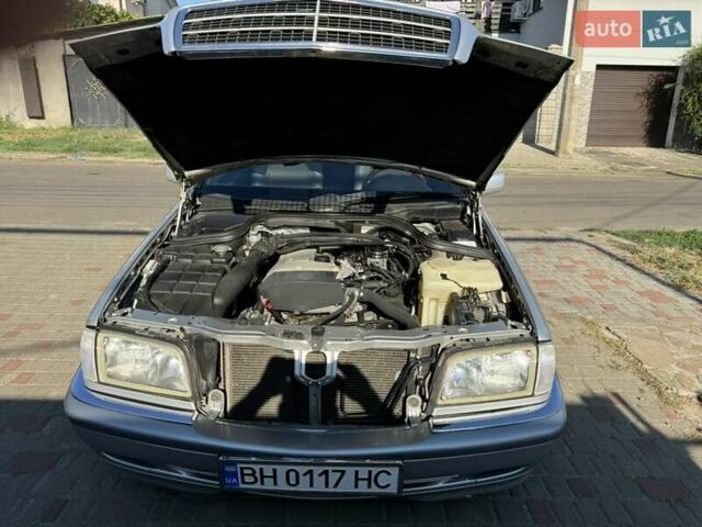 Серый Мерседес Ц-Класс, объемом двигателя 0 л и пробегом 340 тыс. км за 4300 $, фото 14 на Automoto.ua