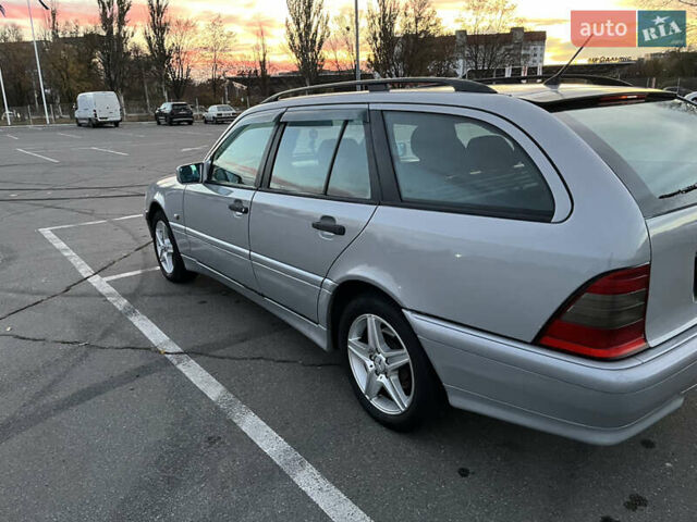 Сірий Мерседес Ц-Клас, об'ємом двигуна 2.15 л та пробігом 475 тис. км за 3300 $, фото 7 на Automoto.ua