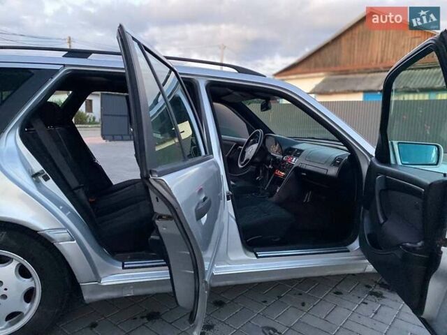 Сірий Мерседес Ц-Клас, об'ємом двигуна 2.2 л та пробігом 337 тис. км за 3350 $, фото 15 на Automoto.ua