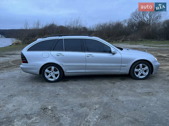 Серый Мерседес Ц-Класс, объемом двигателя 2.2 л и пробегом 360 тыс. км за 4200 $, фото 7 на Automoto.ua