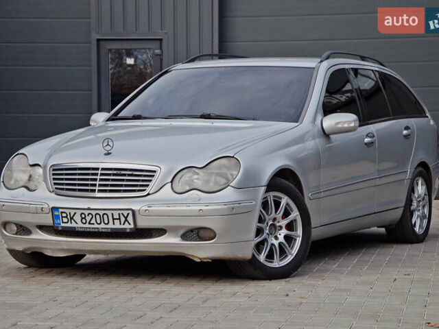Сірий Мерседес Ц-Клас, об'ємом двигуна 2.7 л та пробігом 446 тис. км за 4900 $, фото 2 на Automoto.ua