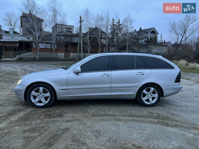 Серый Мерседес Ц-Класс, объемом двигателя 2.2 л и пробегом 360 тыс. км за 4200 $, фото 3 на Automoto.ua