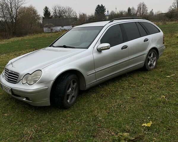 Серый Мерседес Ц-Класс, объемом двигателя 2.1 л и пробегом 460 тыс. км за 5000 $, фото 1 на Automoto.ua