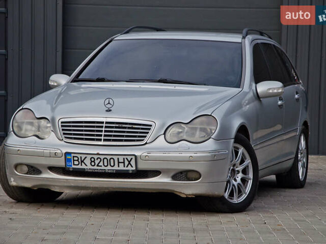 Сірий Мерседес Ц-Клас, об'ємом двигуна 2.7 л та пробігом 446 тис. км за 4900 $, фото 1 на Automoto.ua
