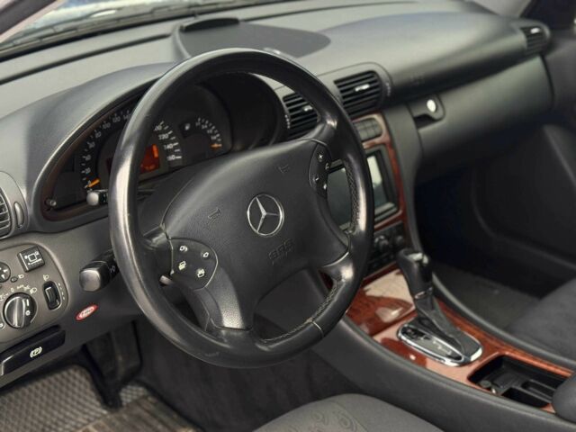 Мерседес Ц-Клас 2001 у Запоріжжя на Automoto.ua Сірий Мерседес Ц-Клас, об'ємом двигуна 2 л та пробігом 228 тис. км за 5499 $, фото 7 на Automoto.ua