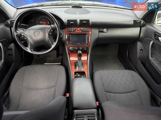 Мерседес Ц-Клас 2001 у Запоріжжя на Automoto.ua Сірий Мерседес Ц-Клас, об'ємом двигуна 2 л та пробігом 228 тис. км за 5499 $, фото 10 на Automoto.ua