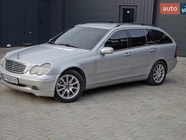 Сірий Мерседес Ц-Клас, об'ємом двигуна 2.7 л та пробігом 446 тис. км за 4900 $, фото 3 на Automoto.ua