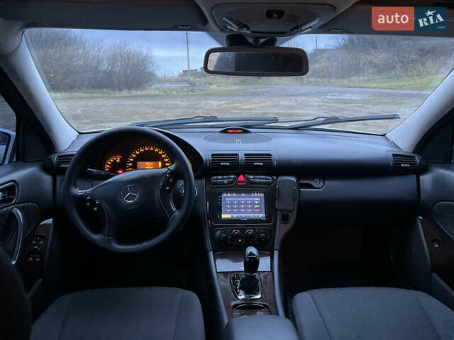 Серый Мерседес Ц-Класс, объемом двигателя 2.2 л и пробегом 360 тыс. км за 4200 $, фото 9 на Automoto.ua