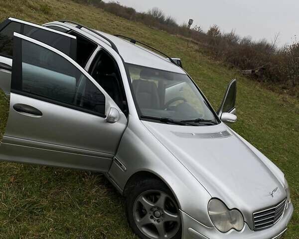 Серый Мерседес Ц-Класс, объемом двигателя 2.1 л и пробегом 460 тыс. км за 5000 $, фото 5 на Automoto.ua