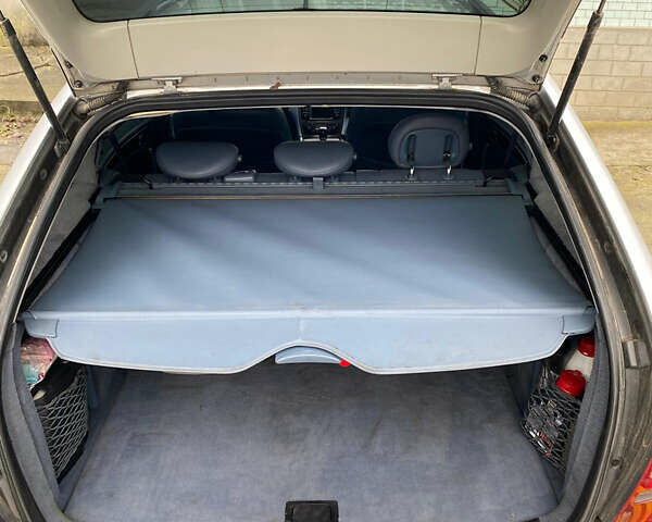 Серый Мерседес Ц-Класс, объемом двигателя 2.2 л и пробегом 384 тыс. км за 2500 $, фото 8 на Automoto.ua