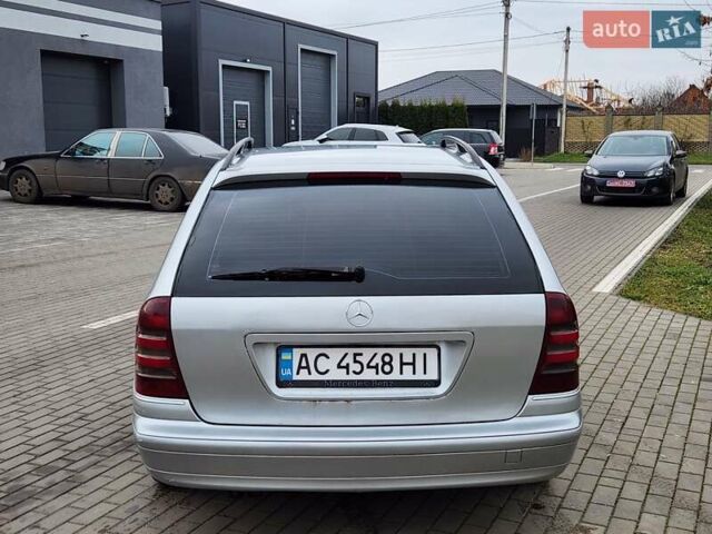 Сірий Мерседес Ц-Клас, об'ємом двигуна 2.15 л та пробігом 356 тис. км за 3550 $, фото 8 на Automoto.ua