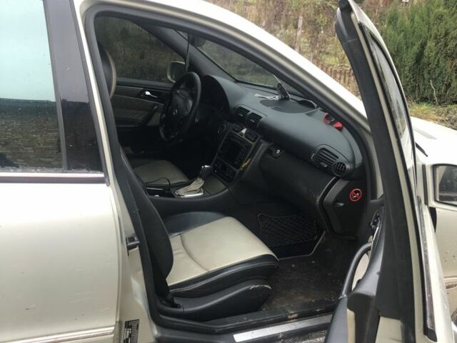 Серый Мерседес Ц-Класс, объемом двигателя 2.7 л и пробегом 320 тыс. км за 4250 $, фото 6 на Automoto.ua