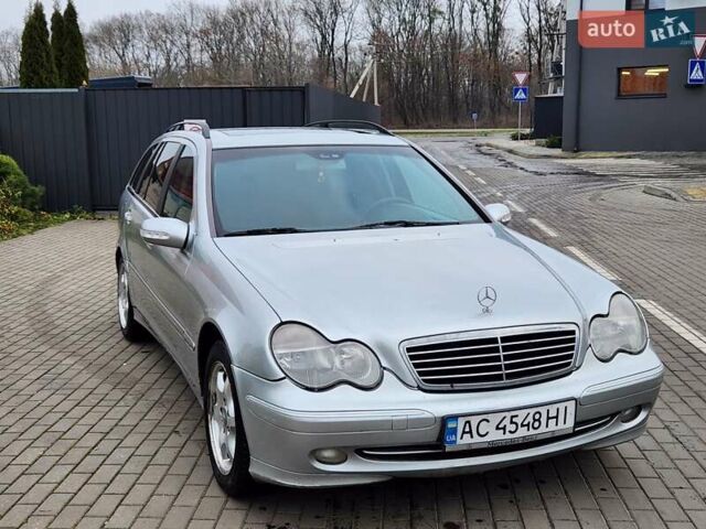 Сірий Мерседес Ц-Клас, об'ємом двигуна 2.15 л та пробігом 356 тис. км за 3550 $, фото 3 на Automoto.ua