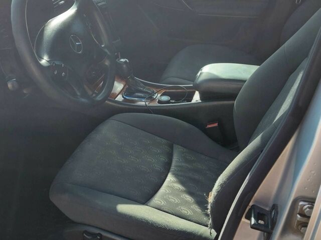 Сірий Мерседес Ц-Клас, об'ємом двигуна 2.1 л та пробігом 500 тис. км за 3700 $, фото 8 на Automoto.ua