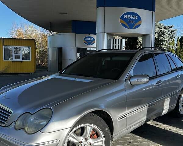 Серый Мерседес Ц-Класс, объемом двигателя 2.1 л и пробегом 465 тыс. км за 5500 $, фото 9 на Automoto.ua