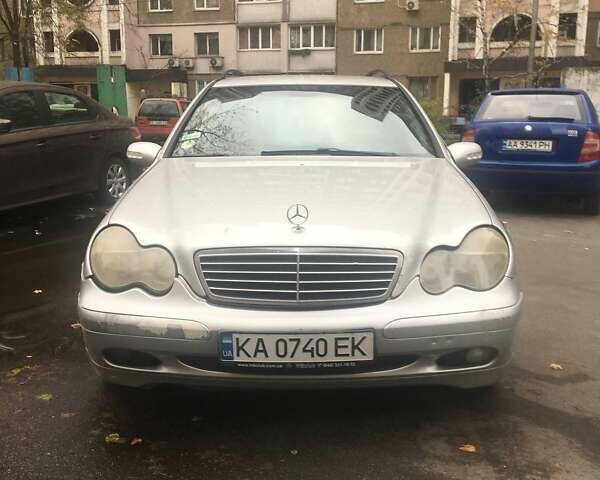 Сірий Мерседес Ц-Клас, об'ємом двигуна 2.2 л та пробігом 370 тис. км за 4000 $, фото 13 на Automoto.ua