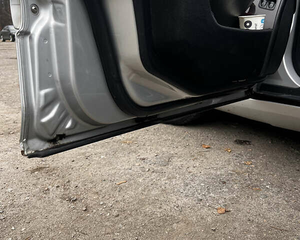 Сірий Мерседес Ц-Клас, об'ємом двигуна 2.69 л та пробігом 490 тис. км за 6900 $, фото 7 на Automoto.ua