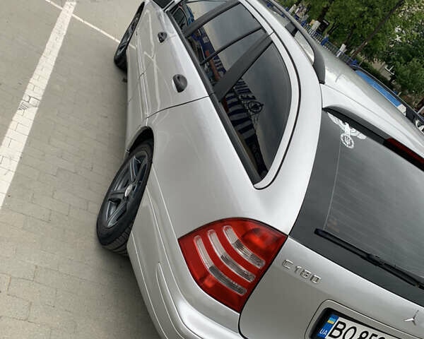 Сірий Мерседес Ц-Клас, об'ємом двигуна 1.8 л та пробігом 208 тис. км за 4000 $, фото 12 на Automoto.ua