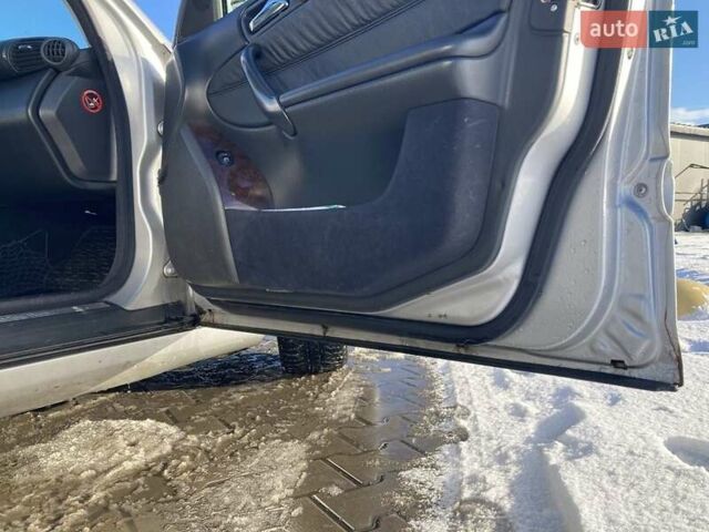 Серый Мерседес Ц-Класс, объемом двигателя 2.7 л и пробегом 317 тыс. км за 5300 $, фото 17 на Automoto.ua