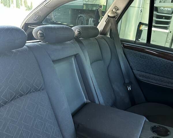 Серый Мерседес Ц-Класс, объемом двигателя 2.1 л и пробегом 465 тыс. км за 5500 $, фото 14 на Automoto.ua