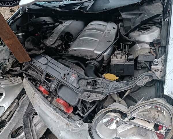 Серый Мерседес Ц-Класс, объемом двигателя 2.2 л и пробегом 400 тыс. км за 1500 $, фото 1 на Automoto.ua