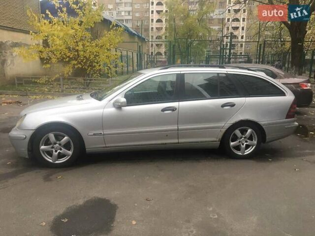 Сірий Мерседес Ц-Клас, об'ємом двигуна 2.2 л та пробігом 370 тис. км за 4000 $, фото 14 на Automoto.ua