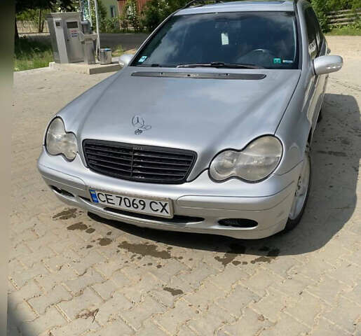 Сірий Мерседес Ц-Клас, об'ємом двигуна 2.2 л та пробігом 350 тис. км за 4300 $, фото 1 на Automoto.ua