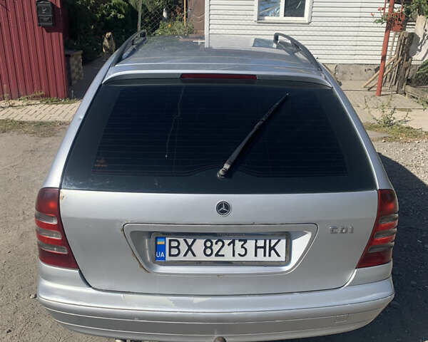 Сірий Мерседес Ц-Клас, об'ємом двигуна 0 л та пробігом 300 тис. км за 3450 $, фото 2 на Automoto.ua