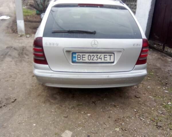 Сірий Мерседес Ц-Клас, об'ємом двигуна 2.14 л та пробігом 370 тис. км за 5300 $, фото 2 на Automoto.ua