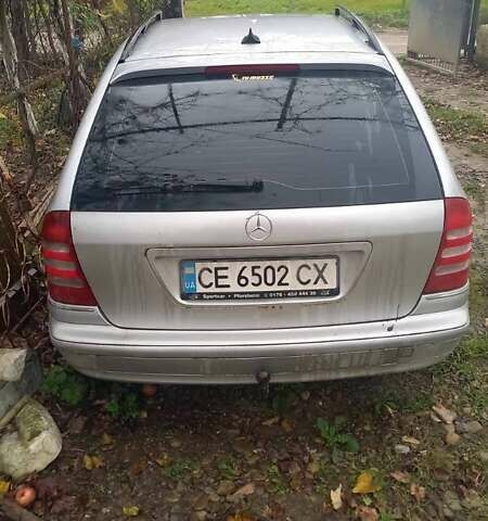 Серый Мерседес Ц-Класс, объемом двигателя 2.15 л и пробегом 350 тыс. км за 3900 $, фото 4 на Automoto.ua