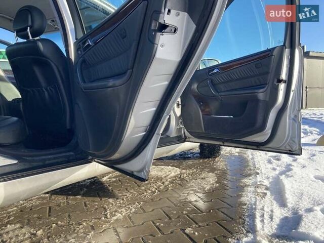 Серый Мерседес Ц-Класс, объемом двигателя 2.7 л и пробегом 317 тыс. км за 5300 $, фото 15 на Automoto.ua