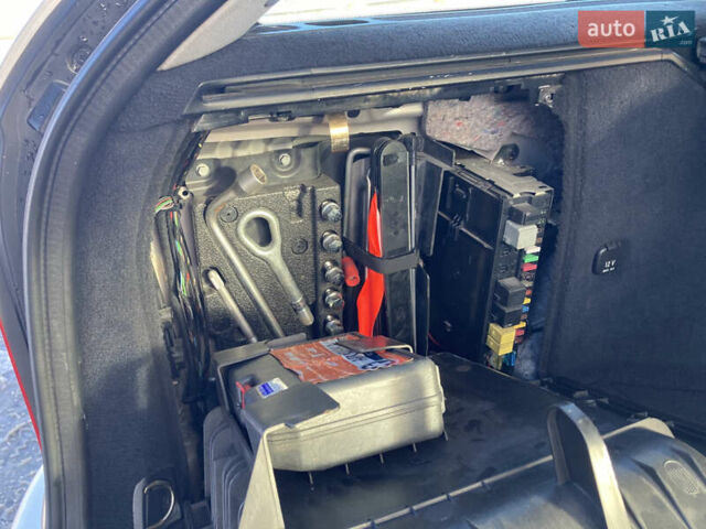 Серый Мерседес Ц-Класс, объемом двигателя 2.7 л и пробегом 317 тыс. км за 5300 $, фото 33 на Automoto.ua