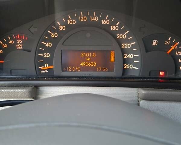 Сірий Мерседес Ц-Клас, об'ємом двигуна 2.2 л та пробігом 491 тис. км за 5900 $, фото 4 на Automoto.ua