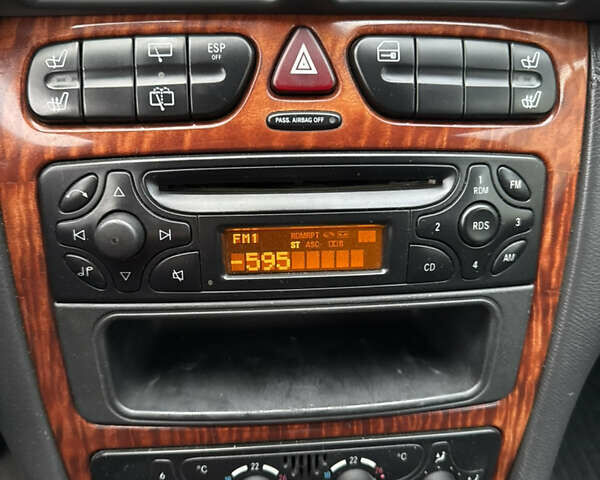 Серый Мерседес Ц-Класс, объемом двигателя 2.7 л и пробегом 208 тыс. км за 4750 $, фото 44 на Automoto.ua