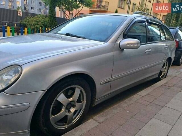 Сірий Мерседес Ц-Клас, об'ємом двигуна 2.69 л та пробігом 385 тис. км за 4300 $, фото 5 на Automoto.ua