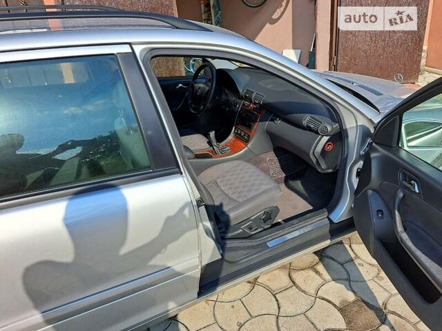 Сірий Мерседес Ц-Клас, об'ємом двигуна 1.8 л та пробігом 275 тис. км за 6000 $, фото 7 на Automoto.ua