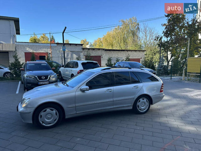 Сірий Мерседес Ц-Клас, об'ємом двигуна 2.7 л та пробігом 398 тис. км за 3999 $, фото 8 на Automoto.ua