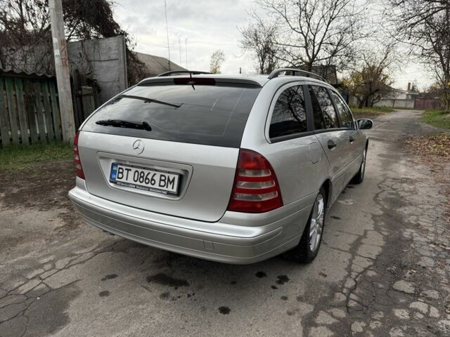 Серый Мерседес Ц-Класс, объемом двигателя 2.7 л и пробегом 220 тыс. км за 4750 $, фото 5 на Automoto.ua