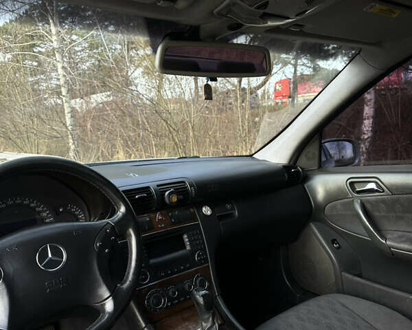 Серый Мерседес Ц-Класс, объемом двигателя 2.15 л и пробегом 387 тыс. км за 5500 $, фото 18 на Automoto.ua