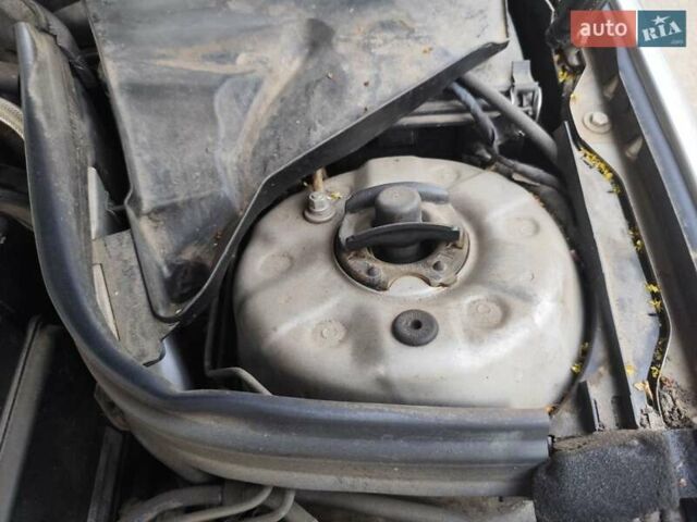 Сірий Мерседес Ц-Клас, об'ємом двигуна 1.8 л та пробігом 320 тис. км за 5500 $, фото 15 на Automoto.ua