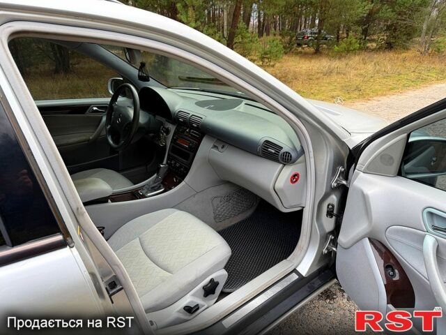 Сірий Мерседес Ц-Клас, об'ємом двигуна 1.8 л та пробігом 227 тис. км за 4950 $, фото 8 на Automoto.ua